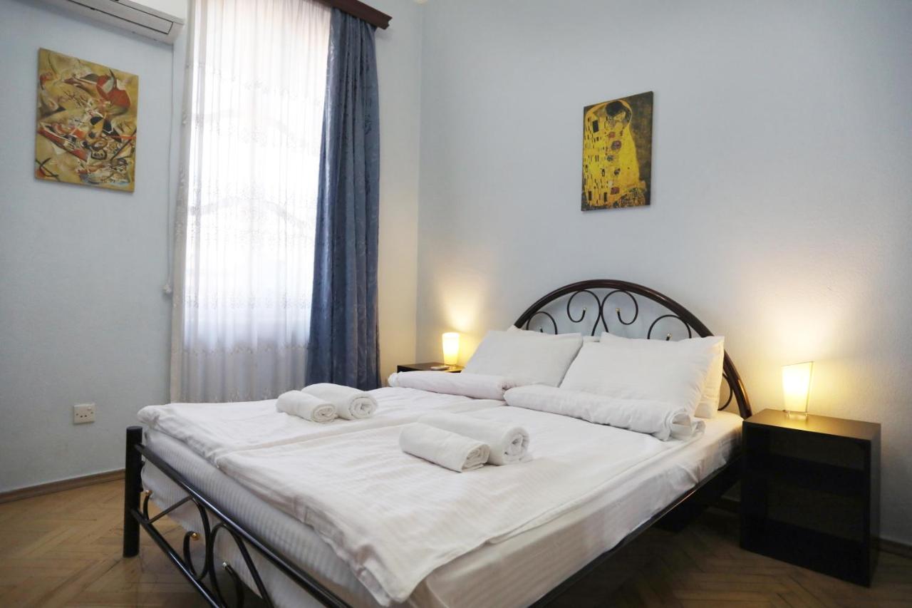 Apart-Hotel David Tbilisi Buitenkant foto